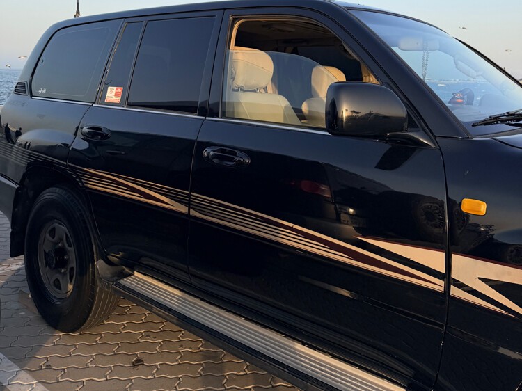 Toyota Land Cruiser GX.R 2001 - Image 2