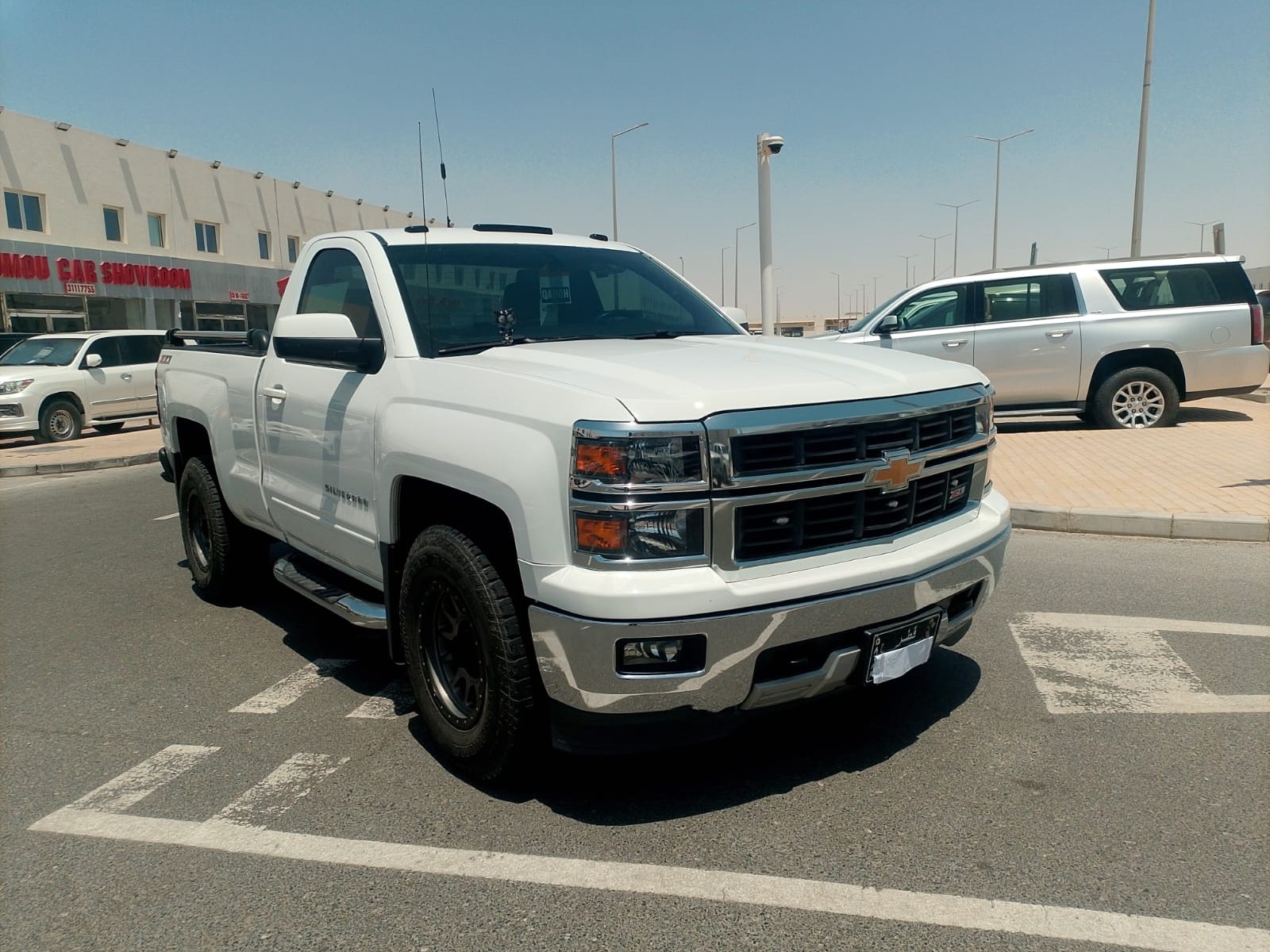 Chevrolet Silverado - Image 2