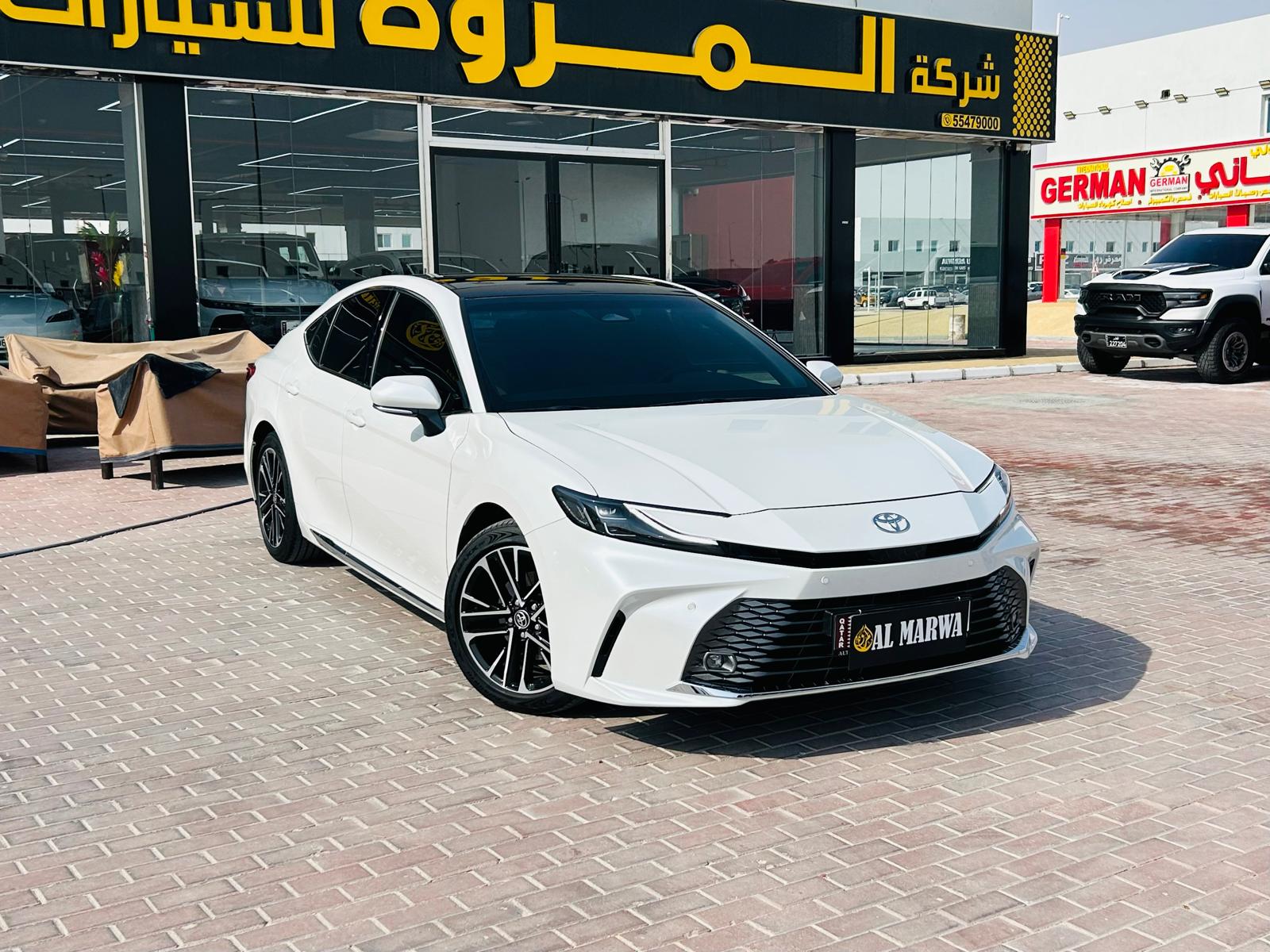 Toyota Camry GLE 2025 - Image 3