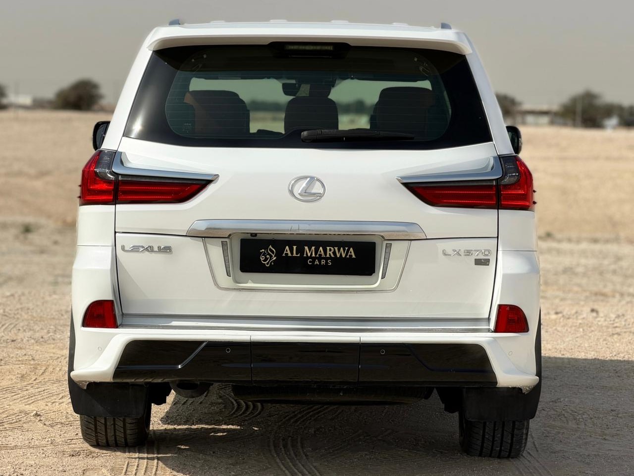 Lexus LX 570 2016 - Image 3