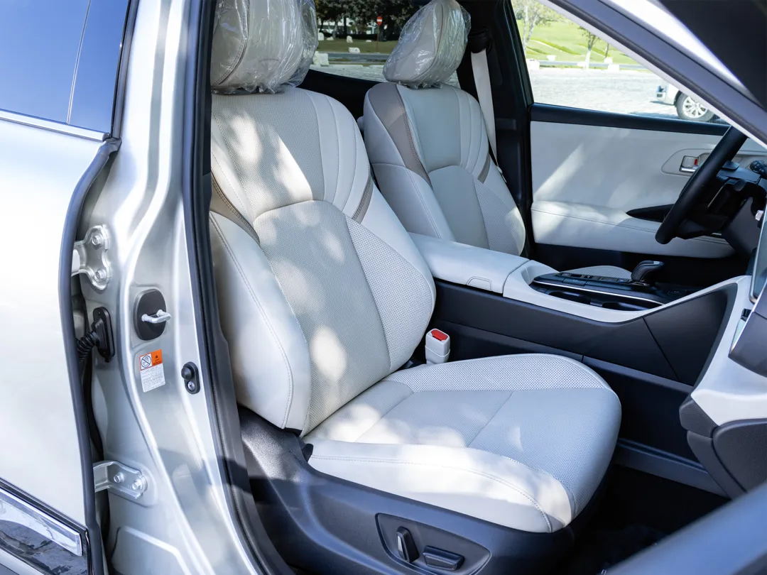 Toyota Crown hybrid 2023 - Image 3