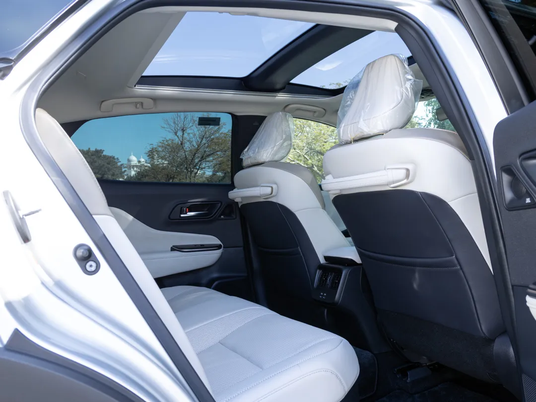 Toyota Crown hybrid 2023 - Image 4