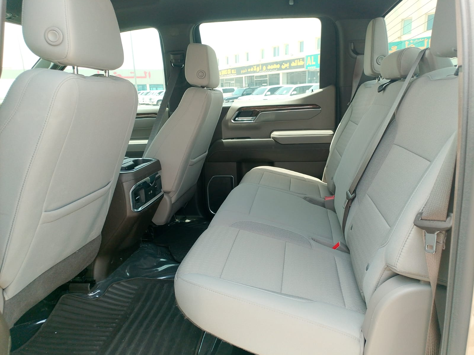 GMC Sierra - Image 2