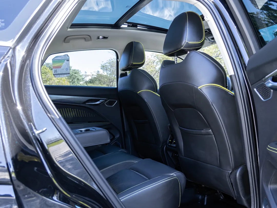 Geely  Tugella 2024 - Image 2