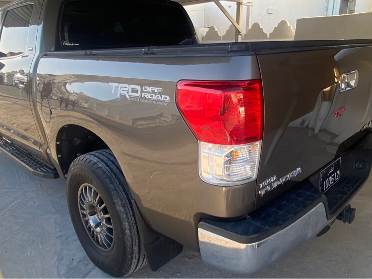 Toyota Tundra SR5 2011 - Image 3