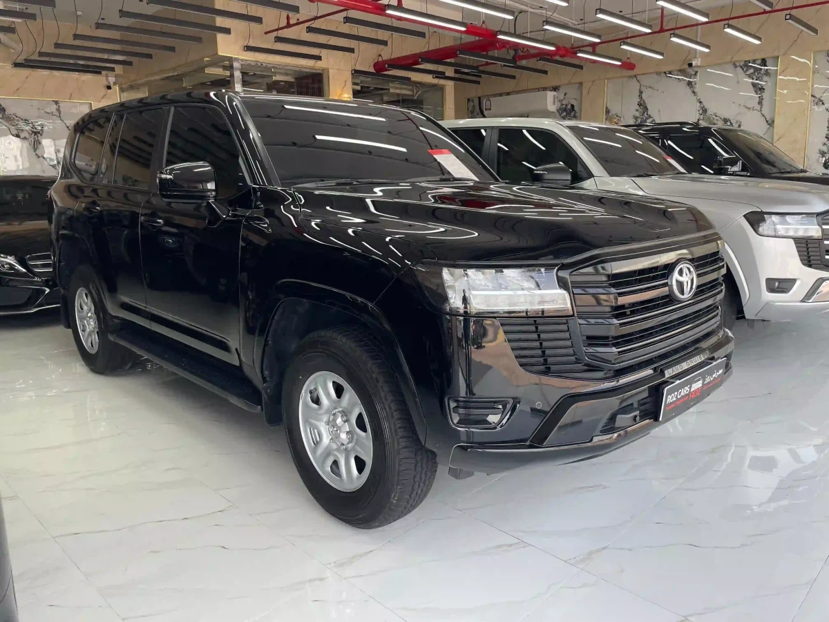 Toyota Land Cruiser GX 2024