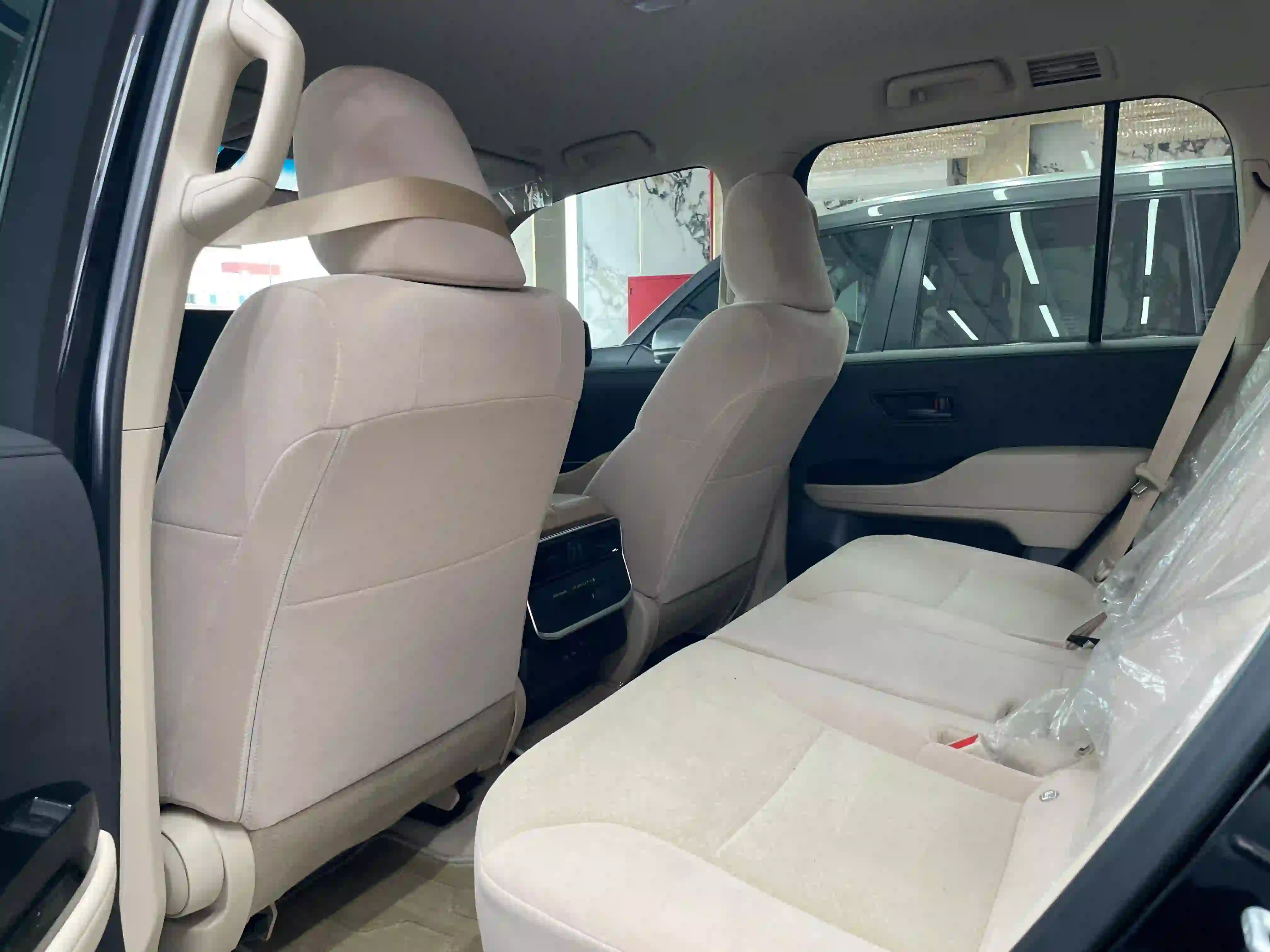 Toyota Land Cruiser GX 2024 - Image 3