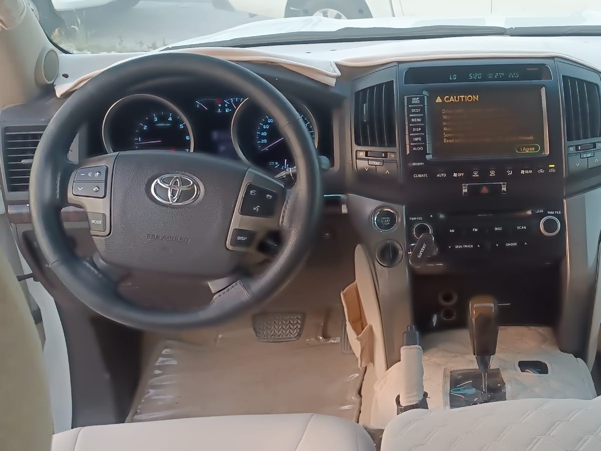 Toyota Land Cruiser VX.R 2008 - Image 2