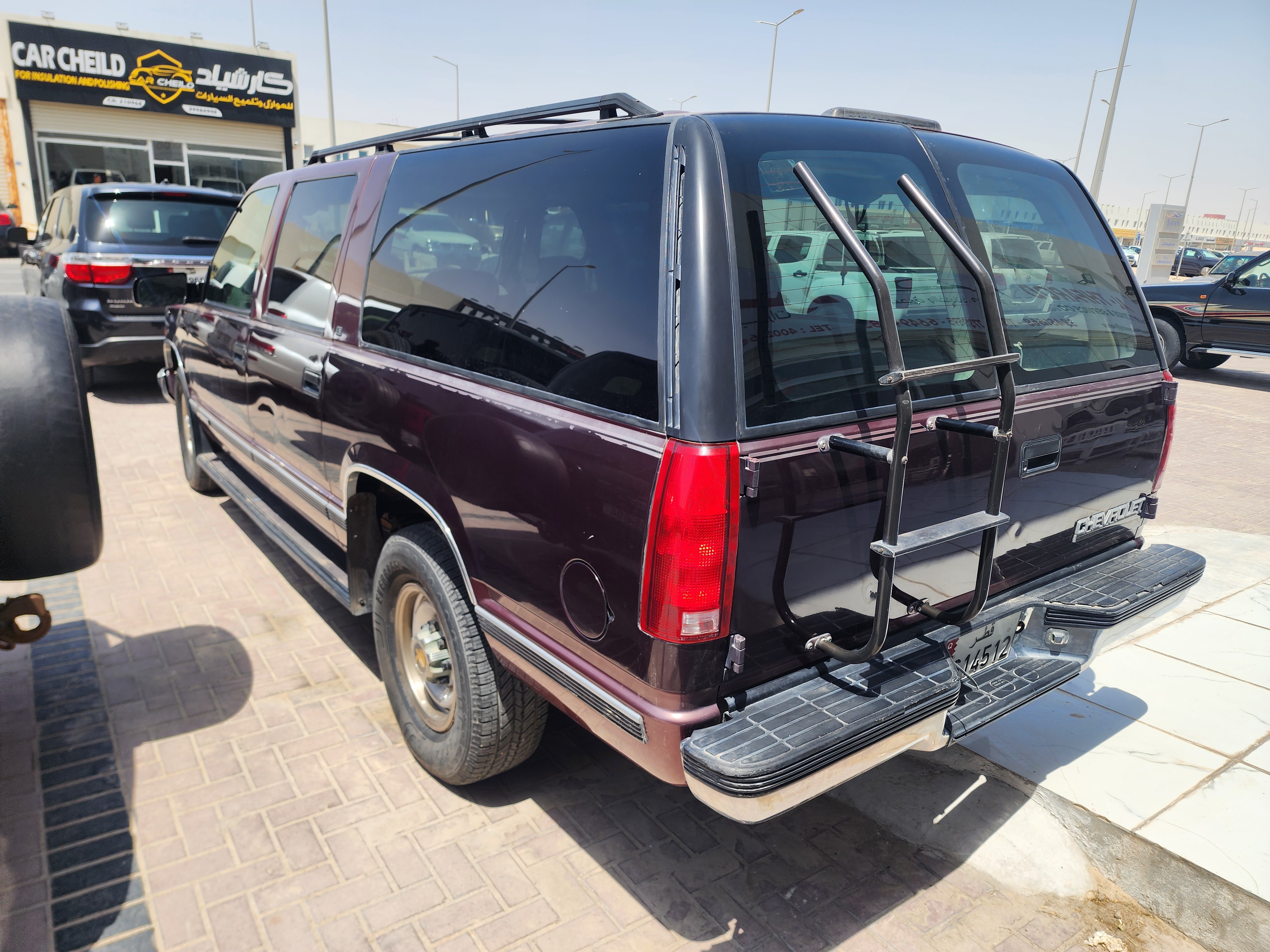 Chevrolet Suburban - Image 3