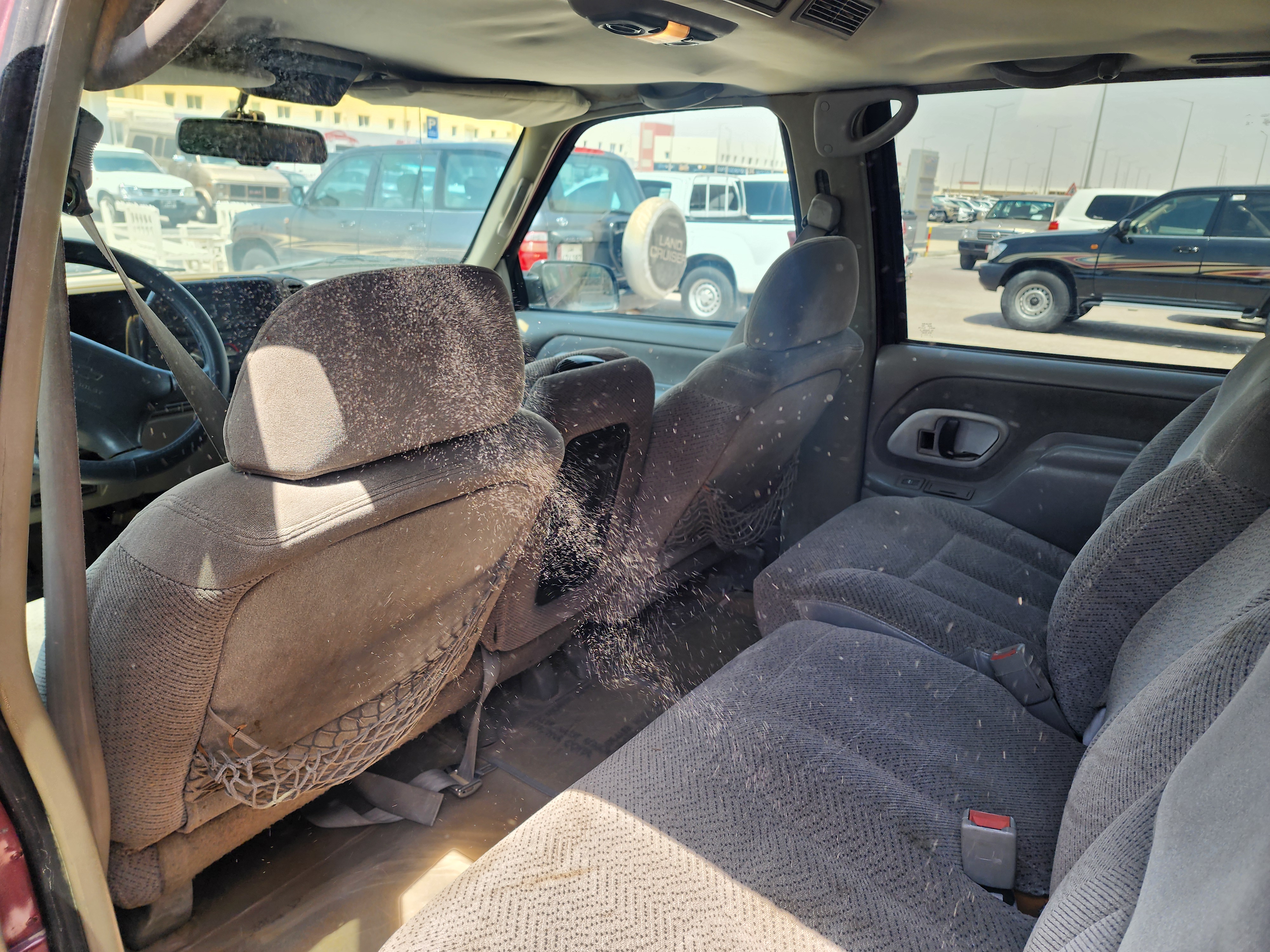 Chevrolet Suburban - Image 4