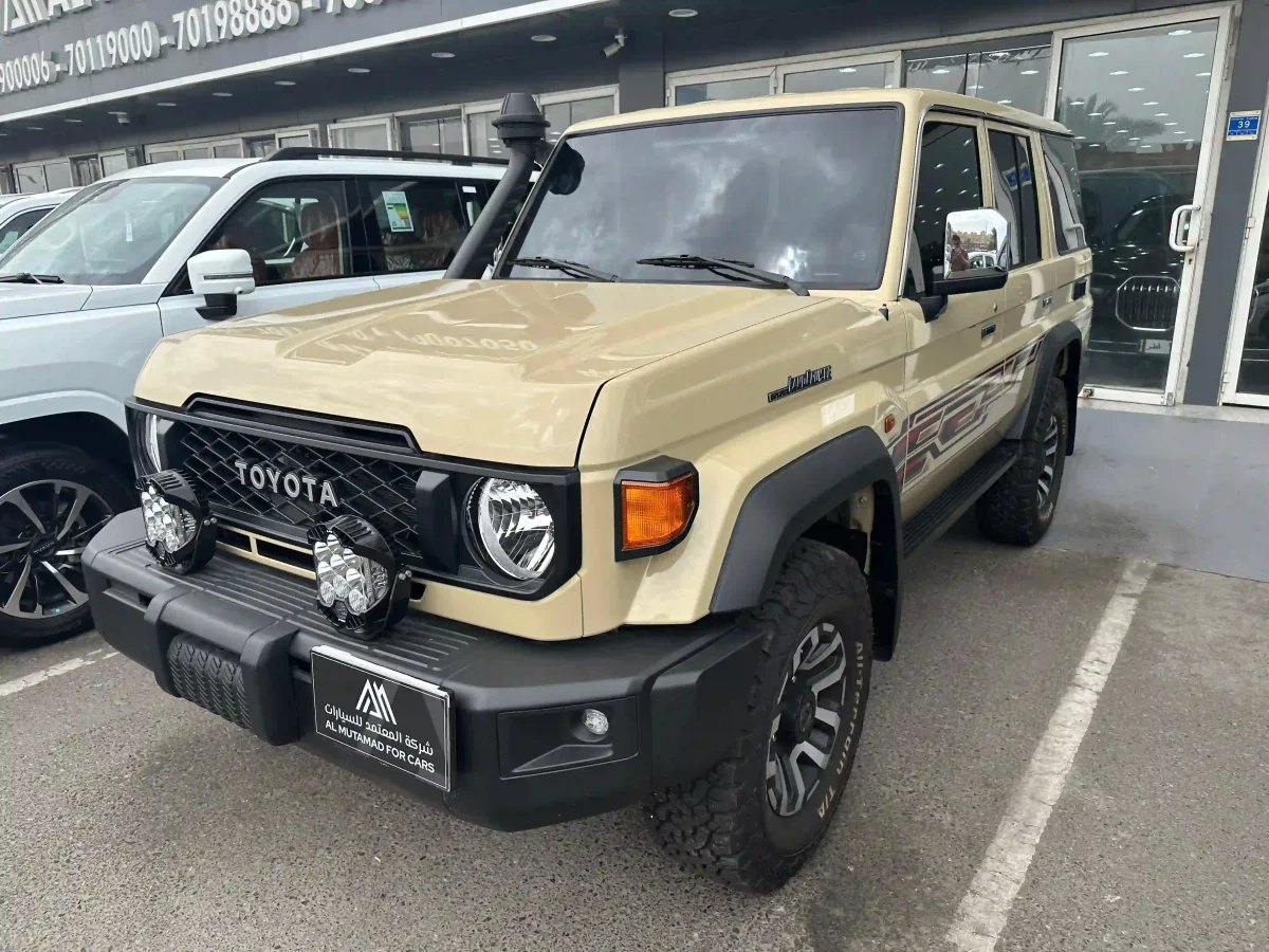 Toyota Land Cruiser LX 2025