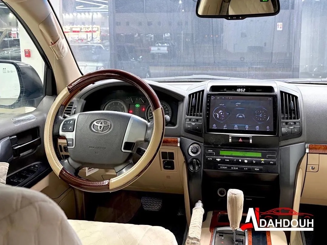 Toyota Land Cruiser GX.R 2013 - Image 4
