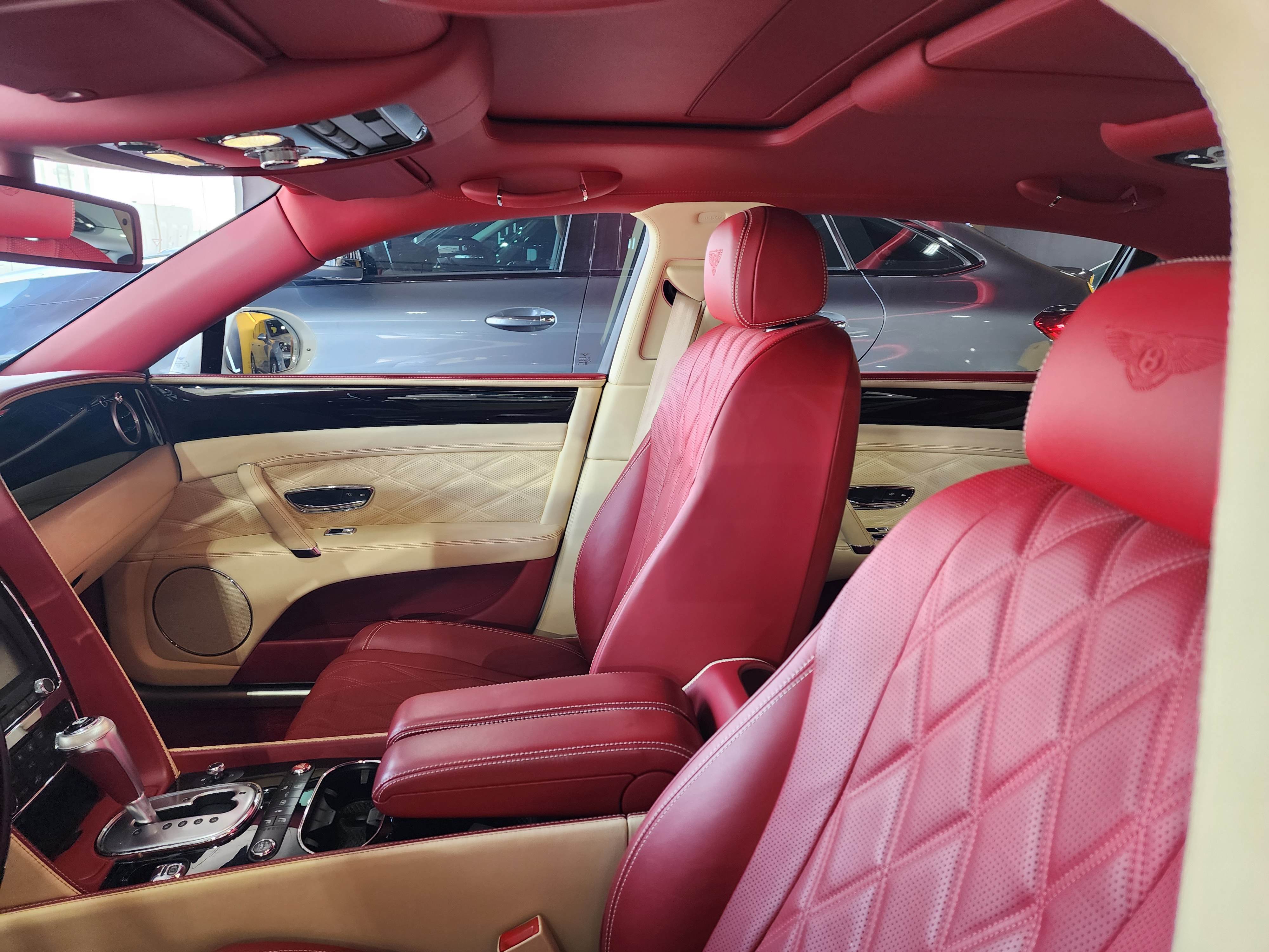 Bentley Flying spur - Image 4