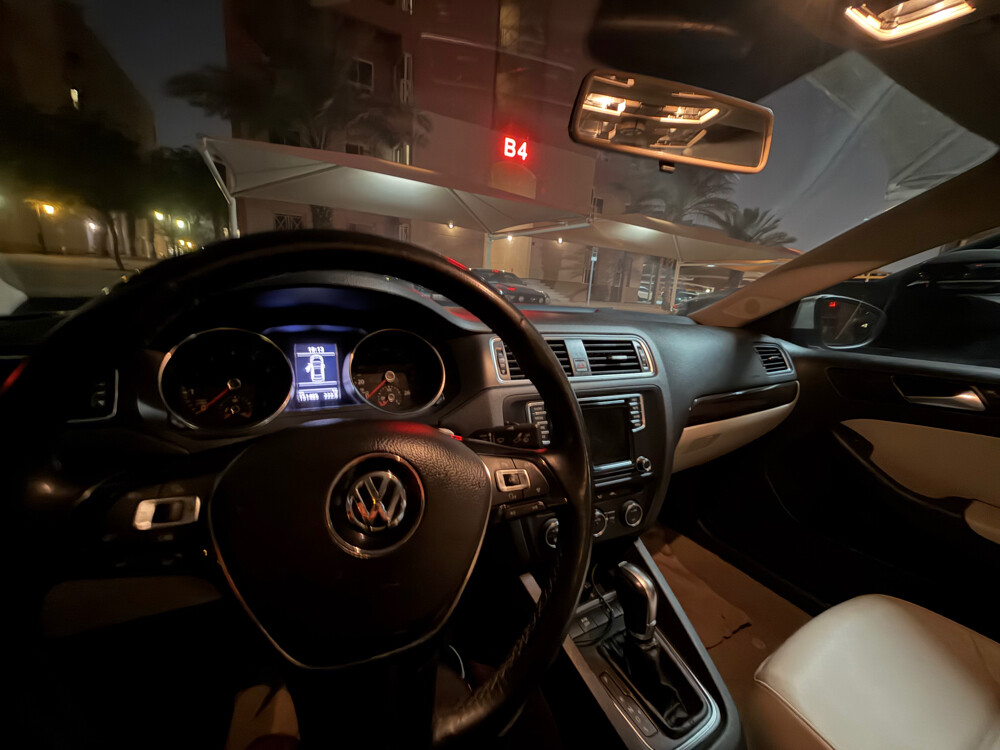 Volkswagen Jetta SEL 2016 - Image 4