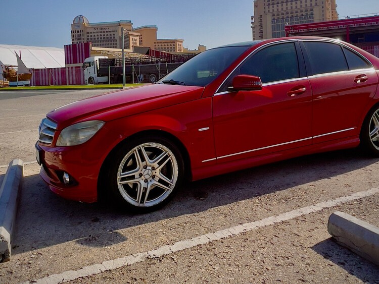 Mercedes-Benz C-Class Sedan 300 2010 - Image 2