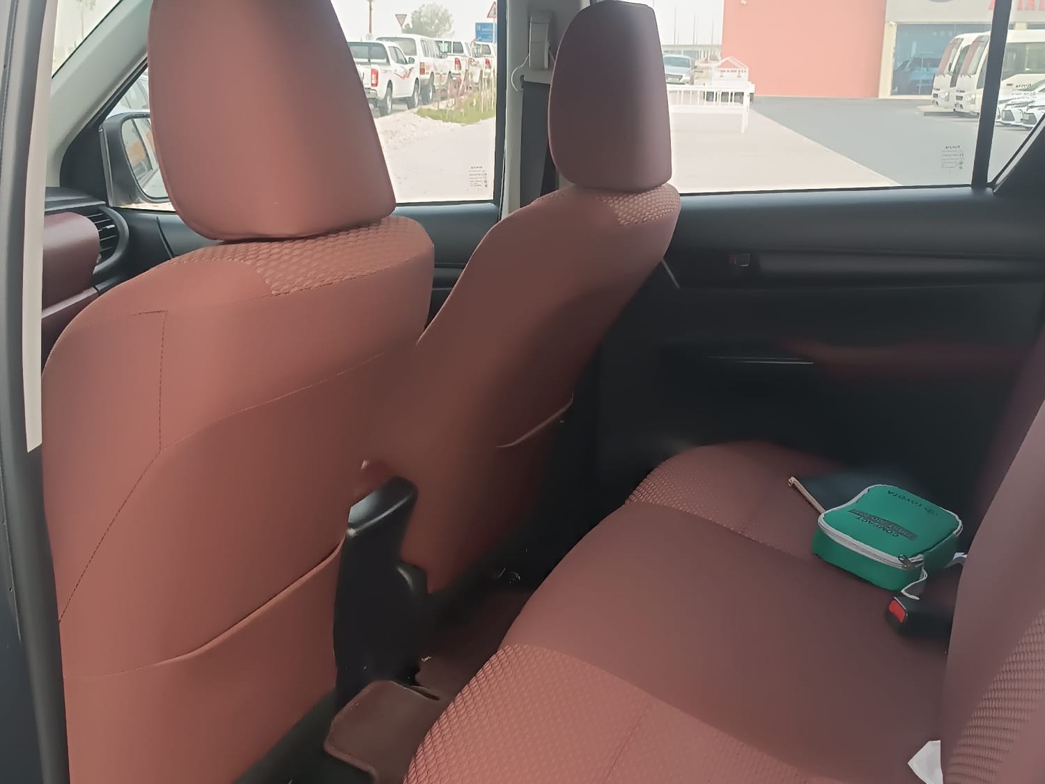 Toyota Hilux 2.7 2024 - Image 3