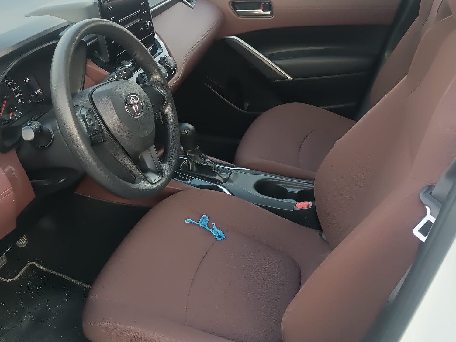 Toyota Corolla cross 2024 - Image 3