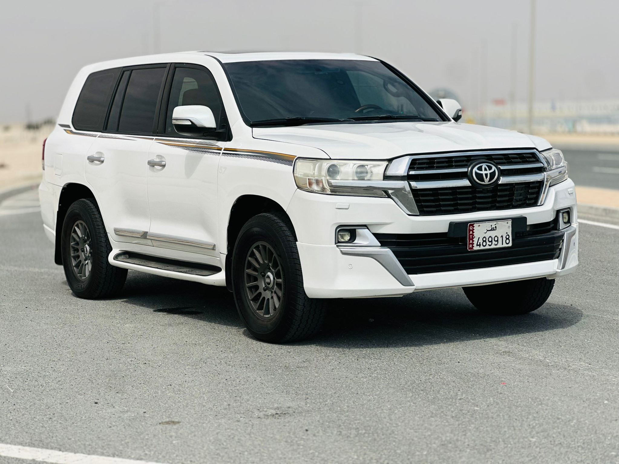 Toyota Land Cruiser GXR v8 2012 - Image 3