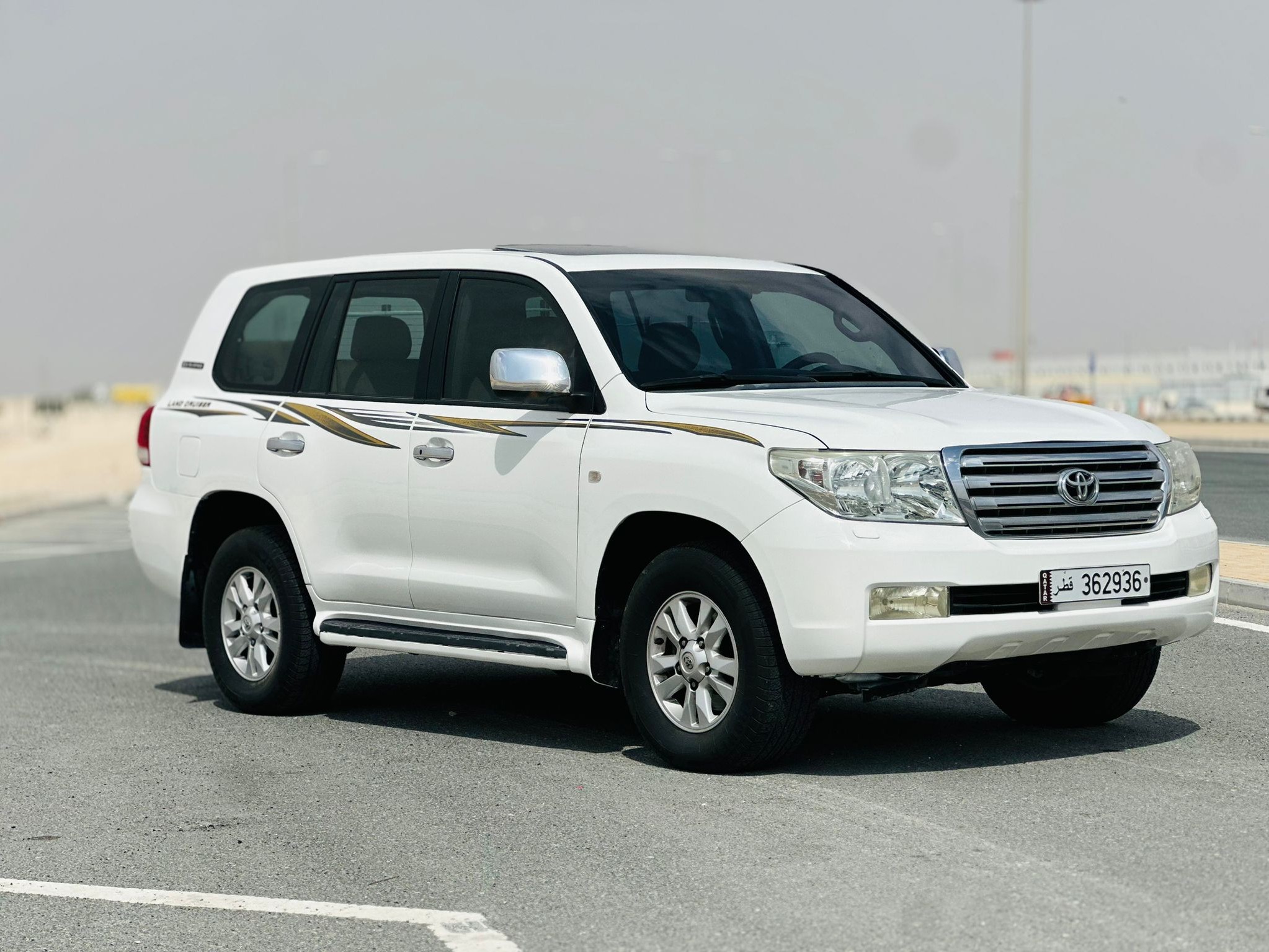 Toyota Land Cruiser GXR v8 2009 - Image 1