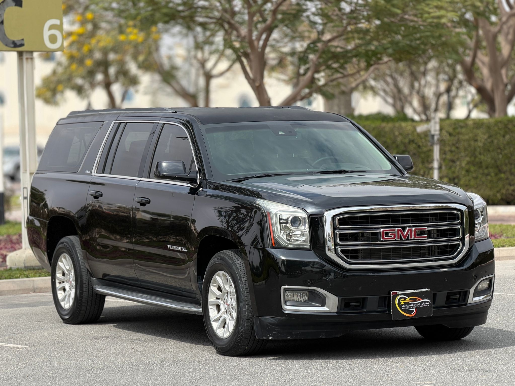 GMC Yukon XL 2017 - Image 3