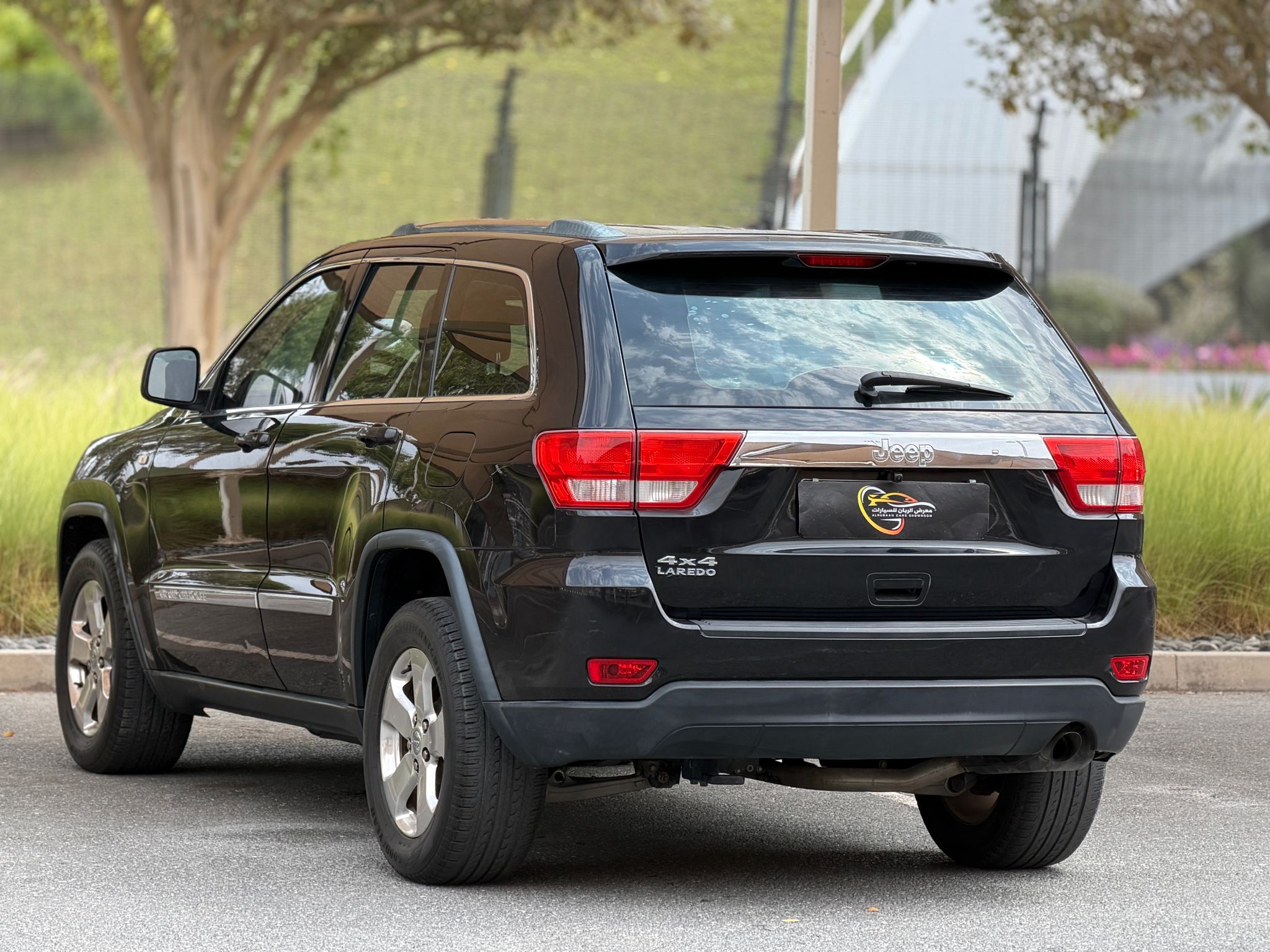 Jeep Grand Cherokee 2013 — photo 10 for sale in Qatar