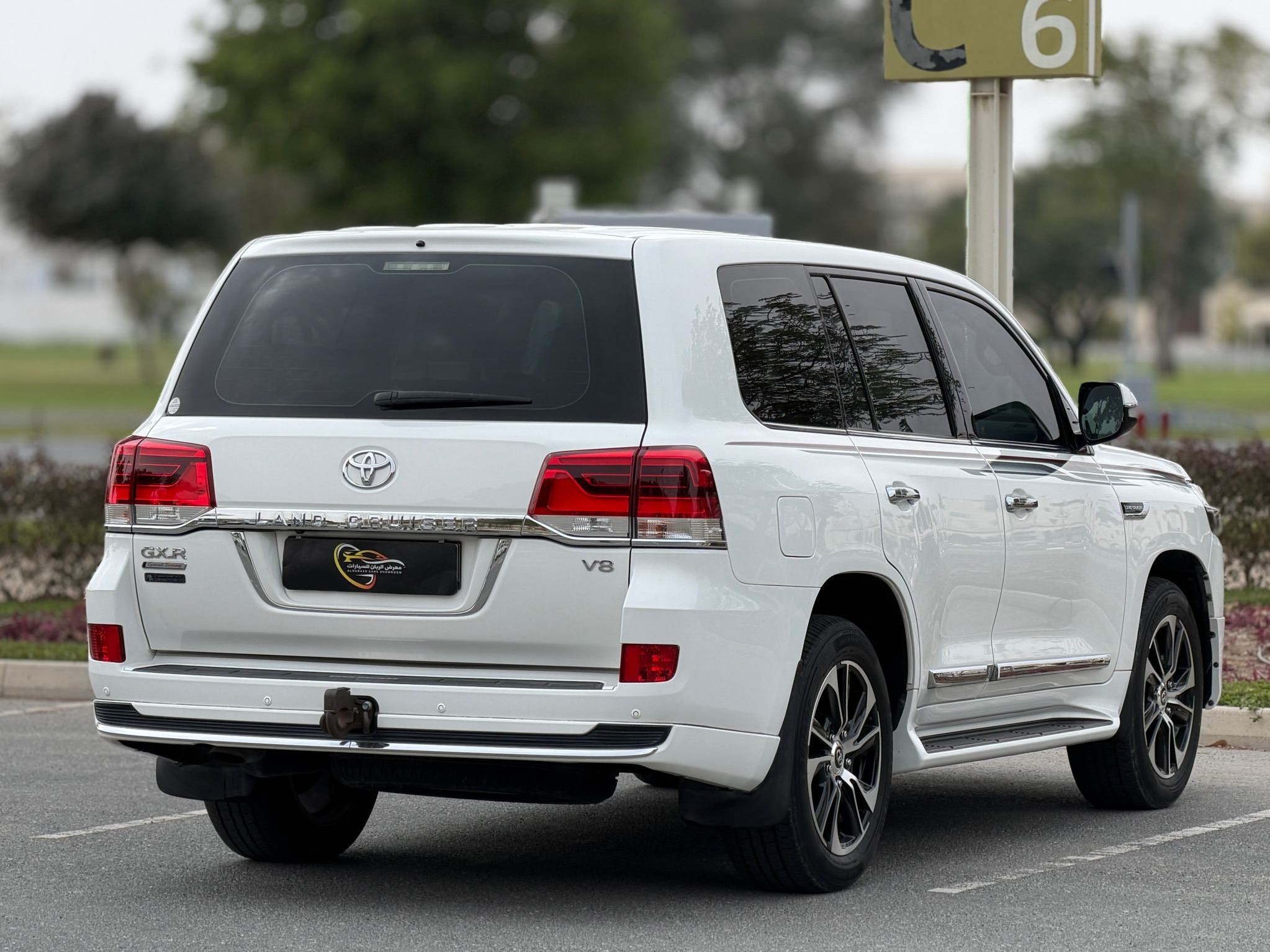 Toyota Land Cruiser GXR Grand Touring 2021 - Image 4