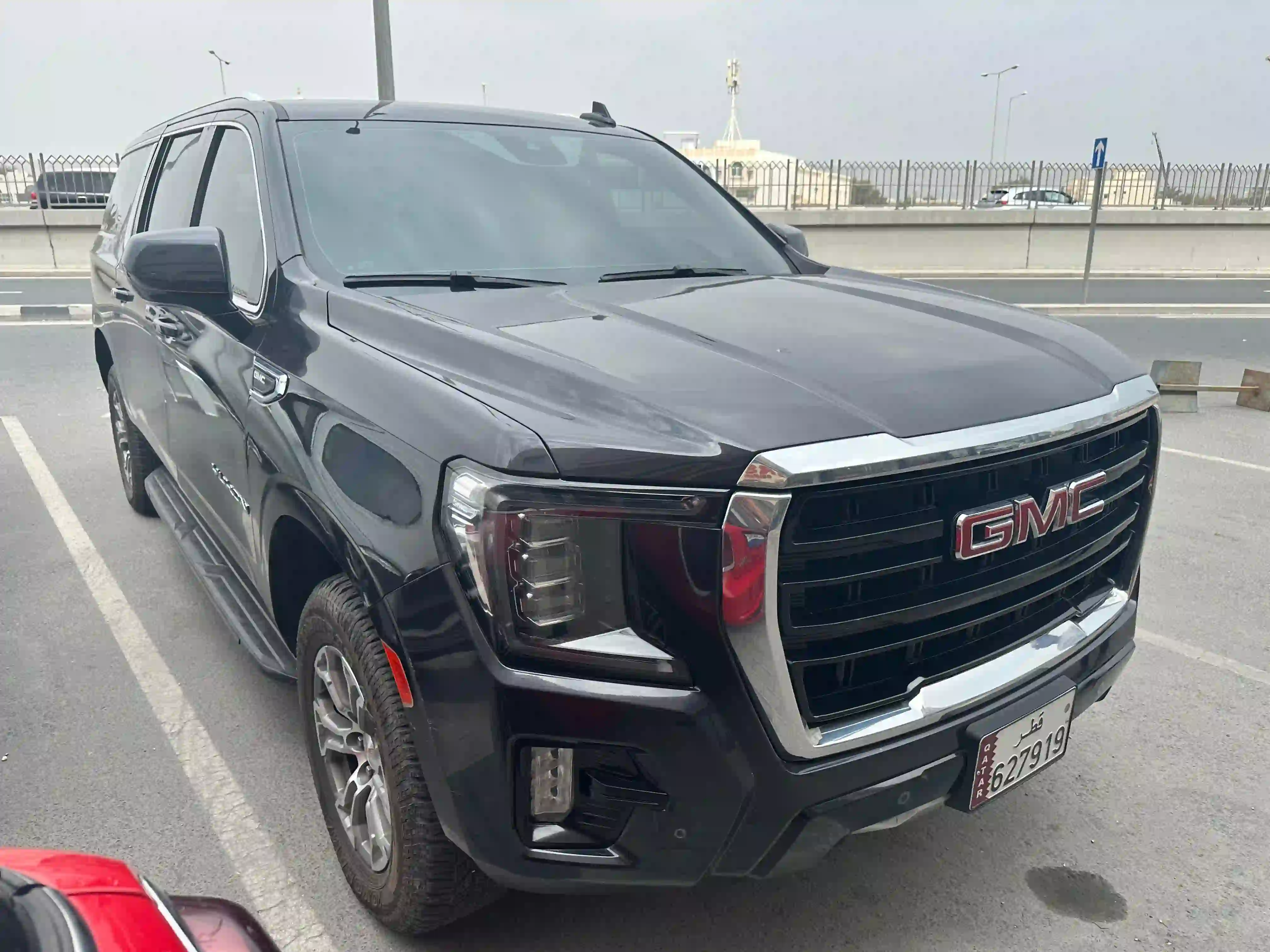 GMC Yukon SLE 2021 - Image 3