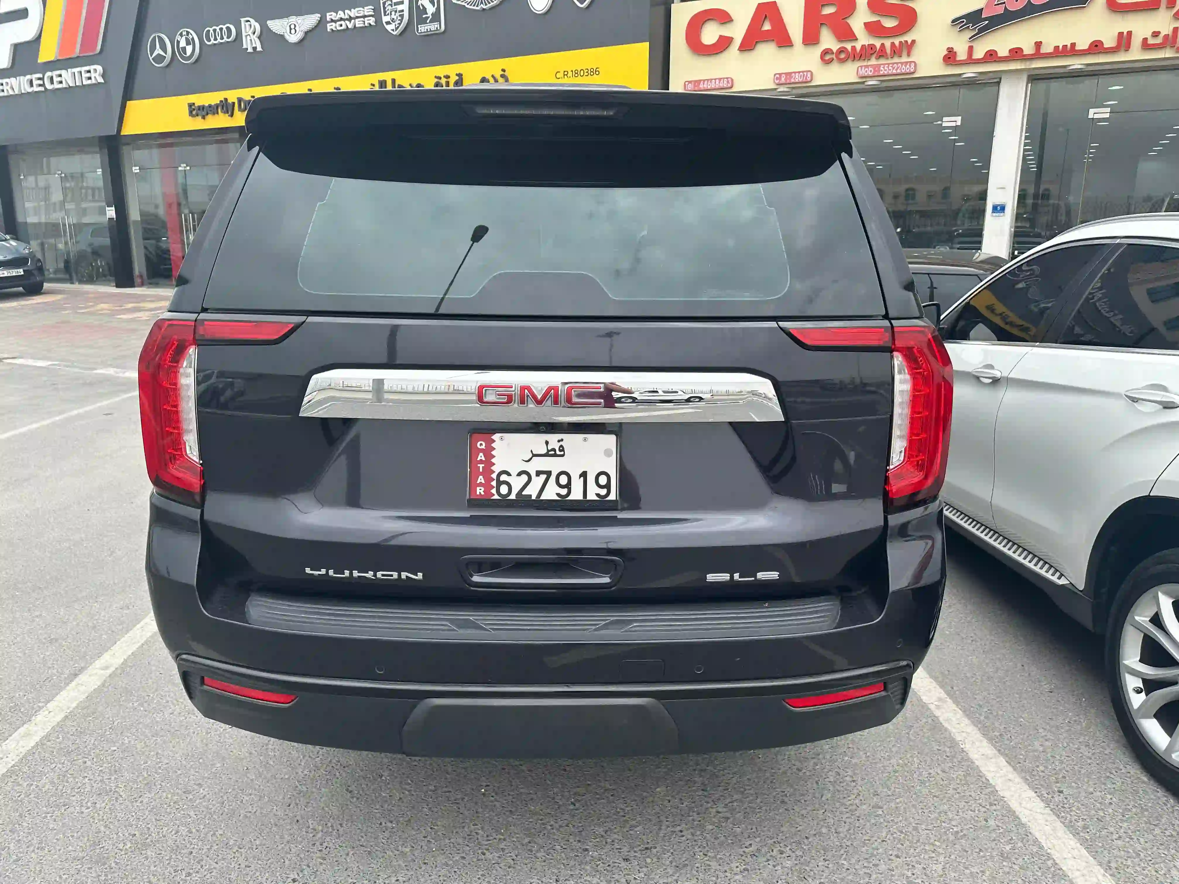 GMC Yukon SLE 2021 - Image 4
