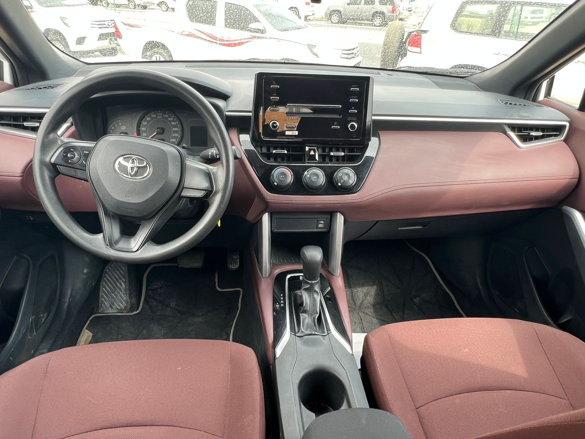Toyota Corolla cross 2024 - Image 2