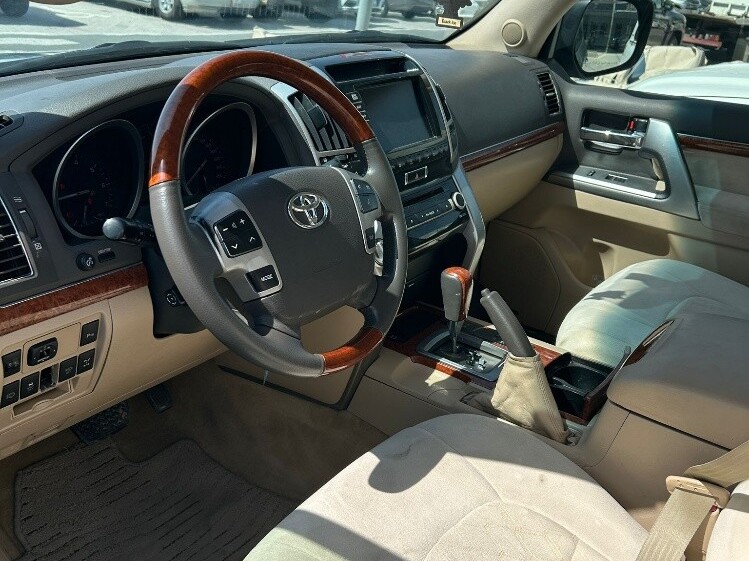 Toyota Land Cruiser VX.R 2012 - Image 2