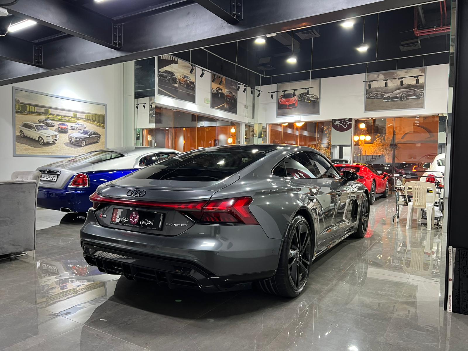 Audi E-Tron  2022 - Image 2