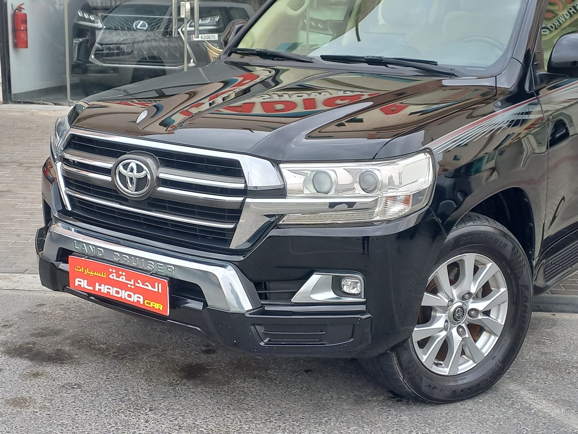 Toyota Land Cruiser GXR v6 2019 - Image 2