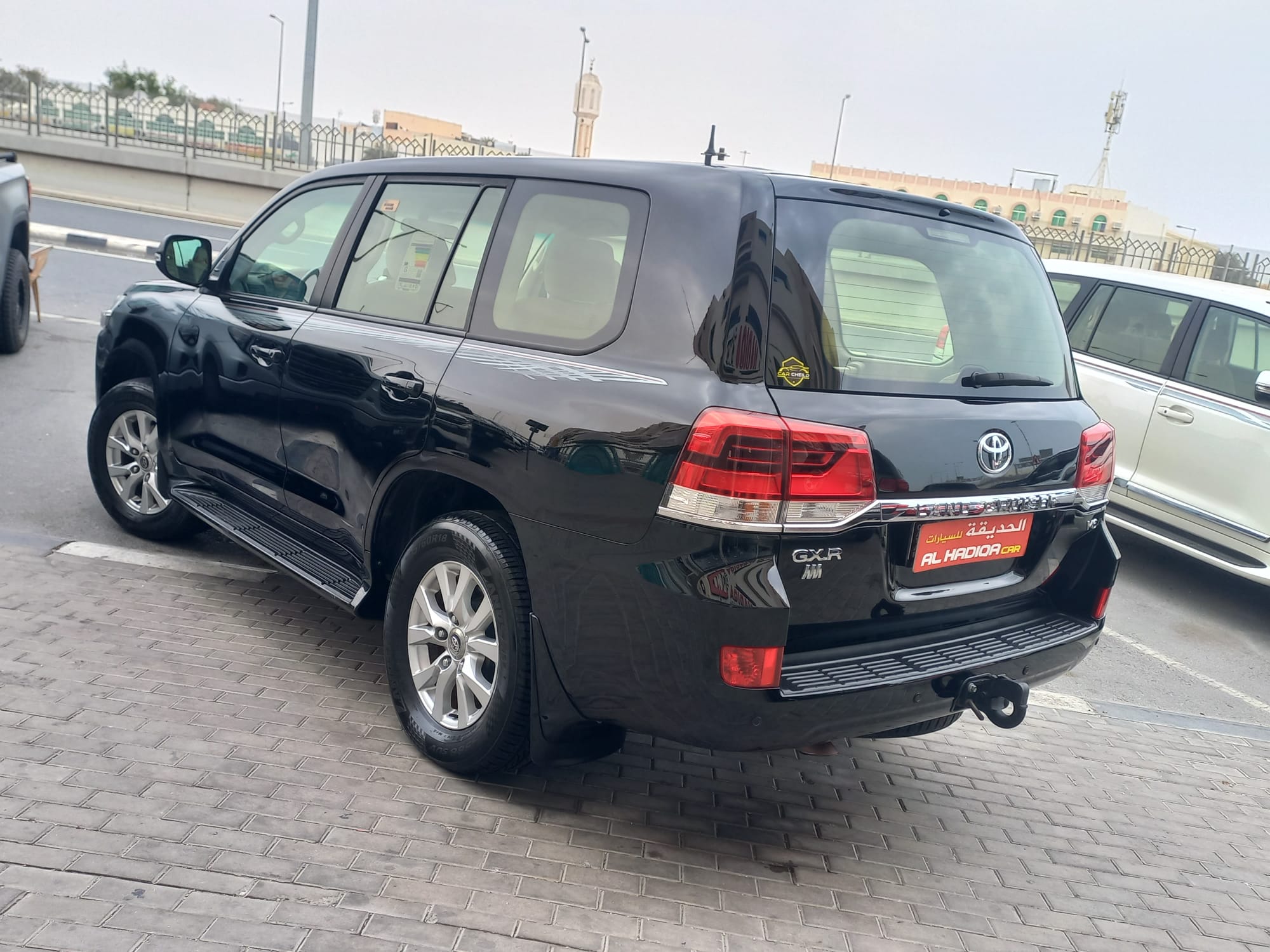 Toyota Land Cruiser GXR v6 2019 - Image 3