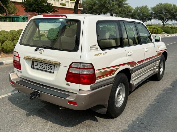 Toyota Land Cruiser GX.R 2004 - Image 3