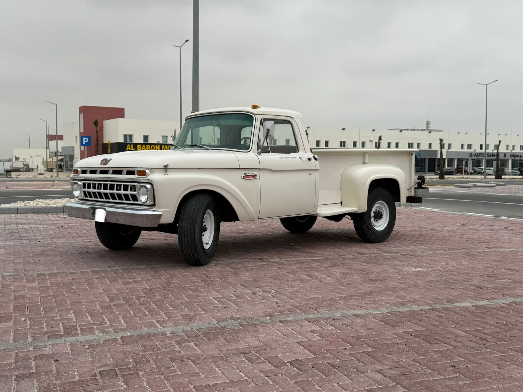 Ford F-250 1965 - Image 4