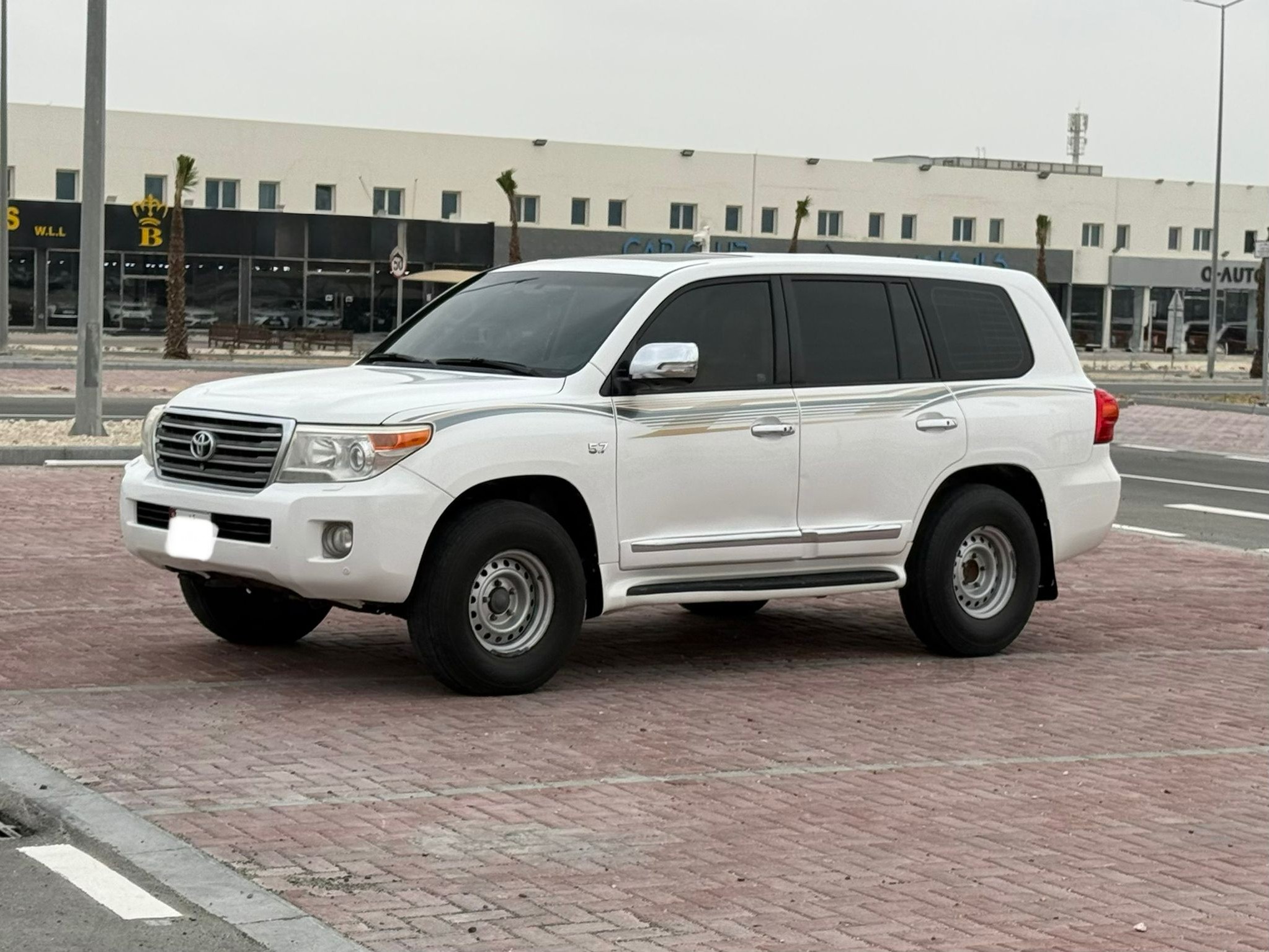 Toyota Land Cruiser VX.R 2014 - Image 1