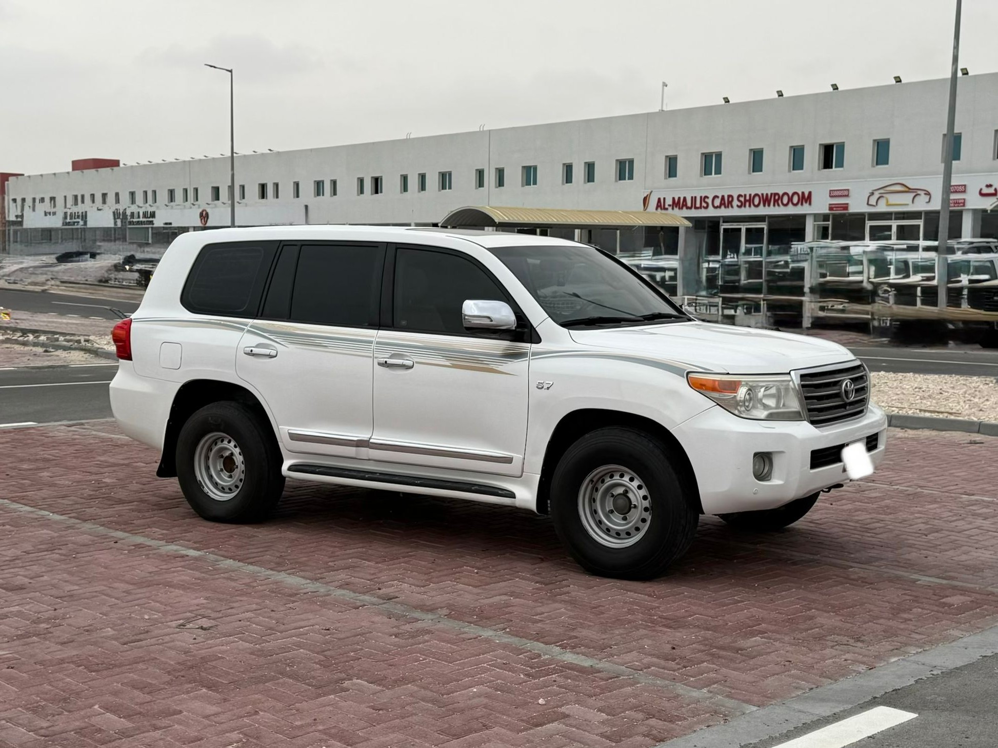 Toyota Land Cruiser VX.R 2014 - Image 3