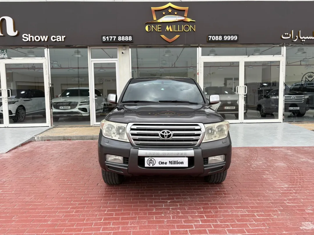 Toyota Land Cruiser VX.R 2010 - Image 2