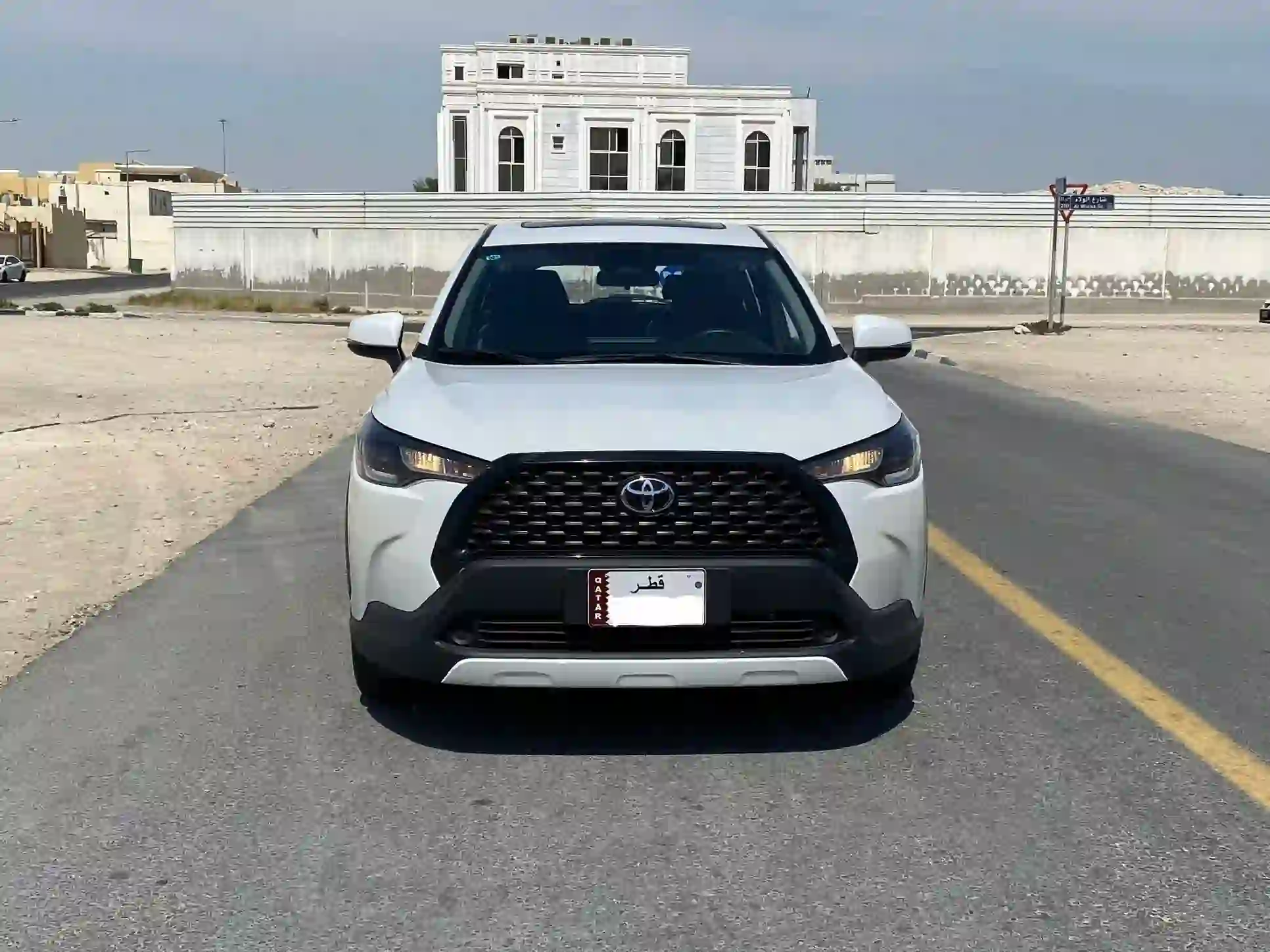 Toyota Corolla cross 2025 - Image 2