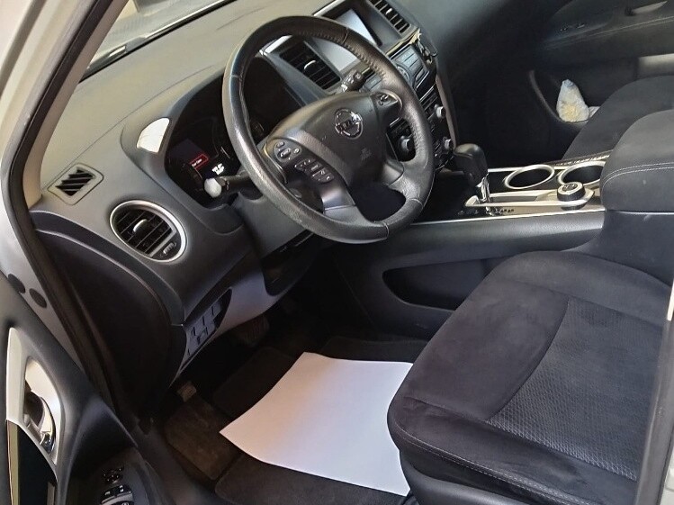Nissan Pathfinder SV 2015 - Image 4
