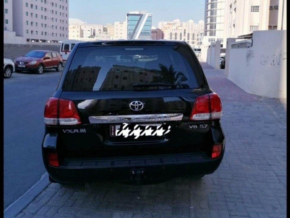 Toyota Land Cruiser VX.R 2010 - Image 2