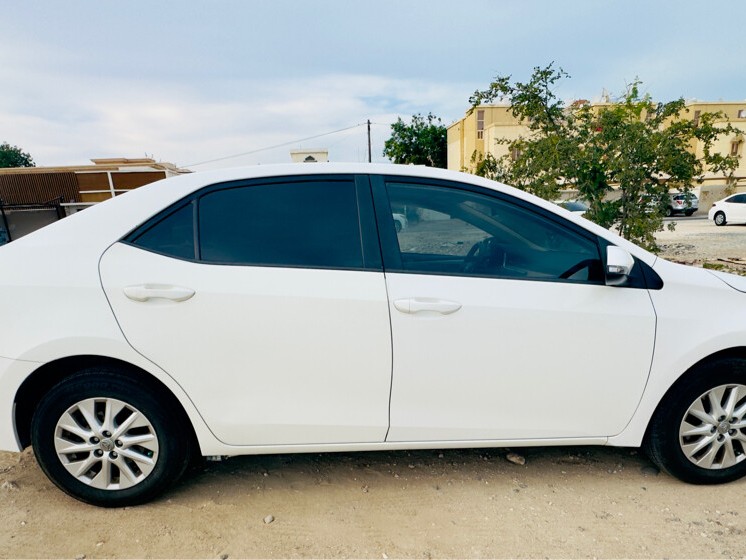 Toyota Corolla XLi 2017 - Image 2