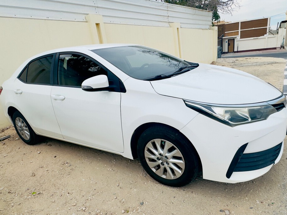 Toyota Corolla XLi 2017 - Image 3