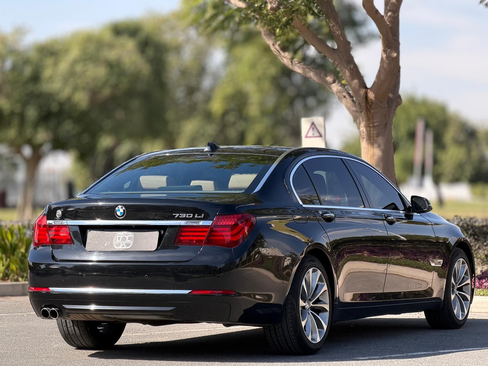 BMW 7-Series 730 Li 2015 - Image 4