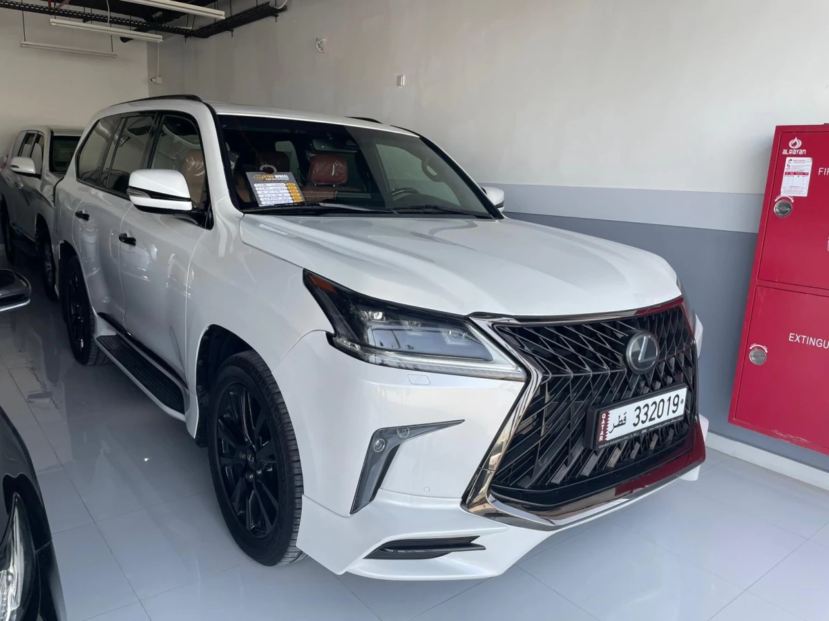 Lexus LX 570 S Black Edition 2019