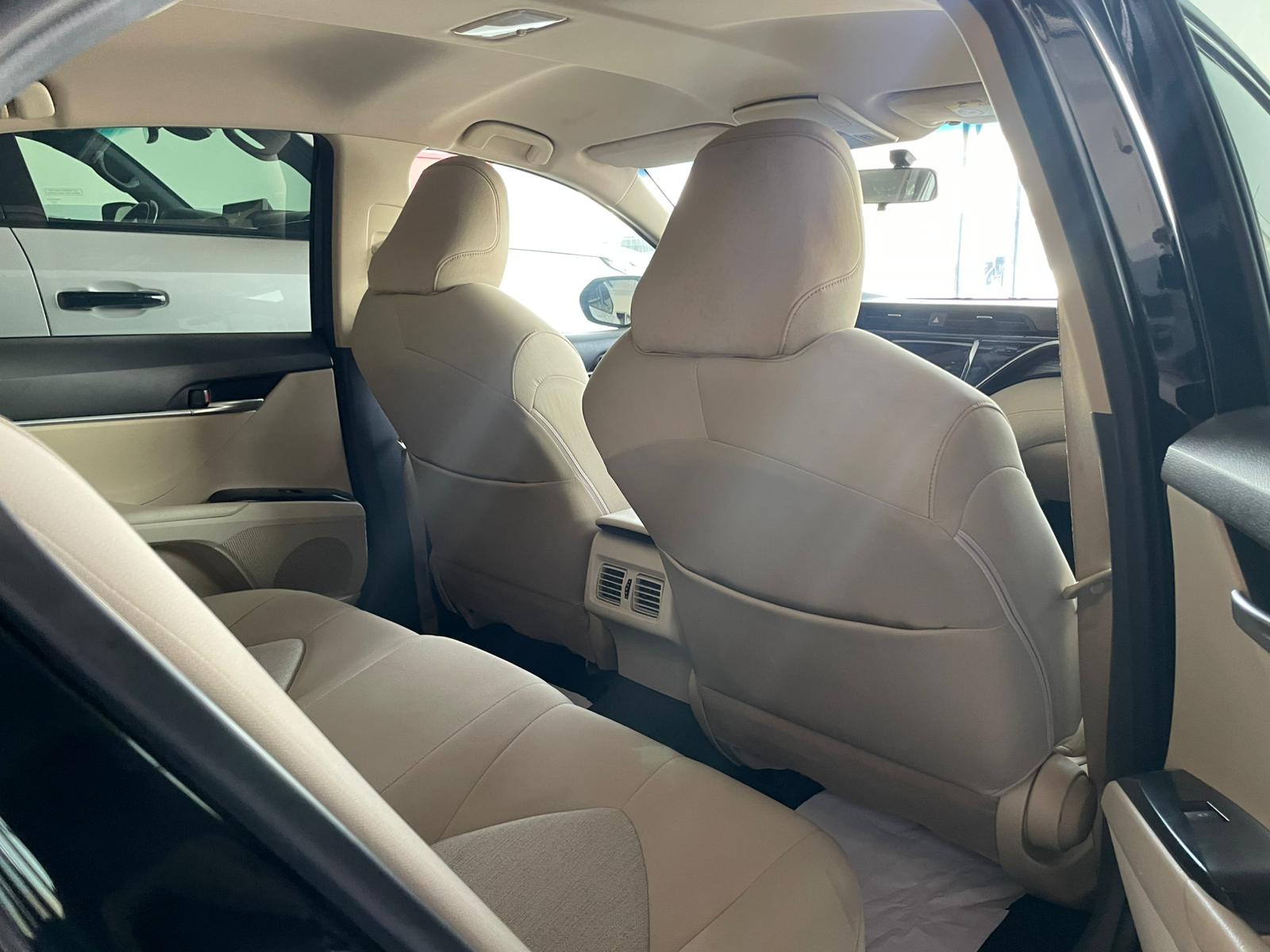 Toyota Camry 2018 - Image 2