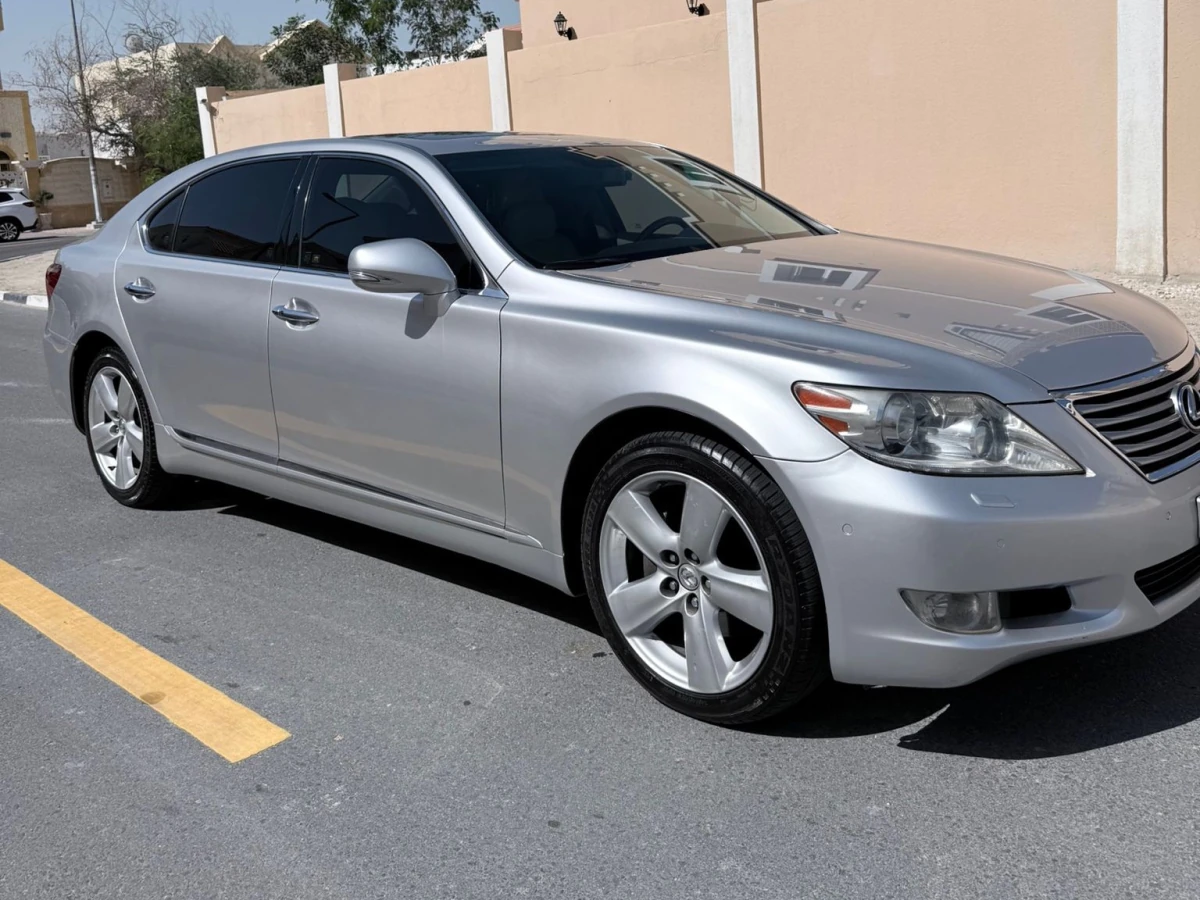 Lexus LS 460 L 2010