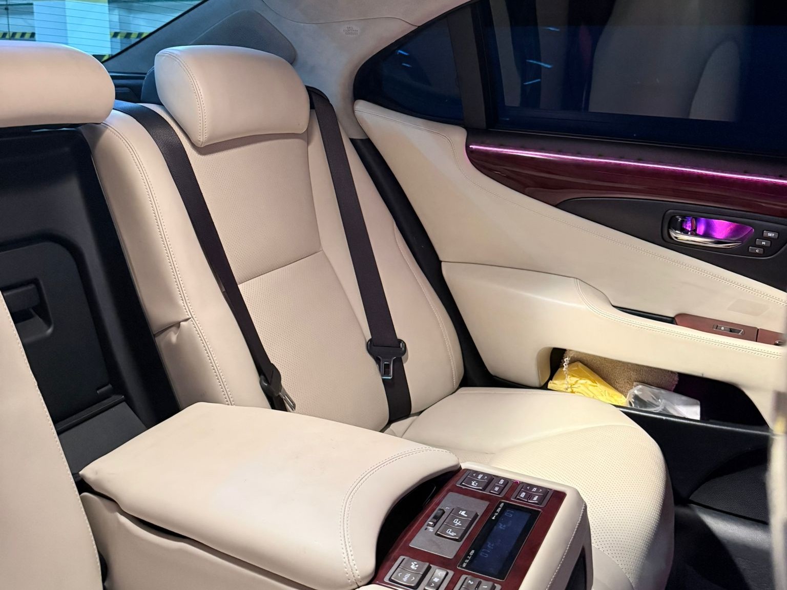 Lexus LS 460 L 2010 - Image 4