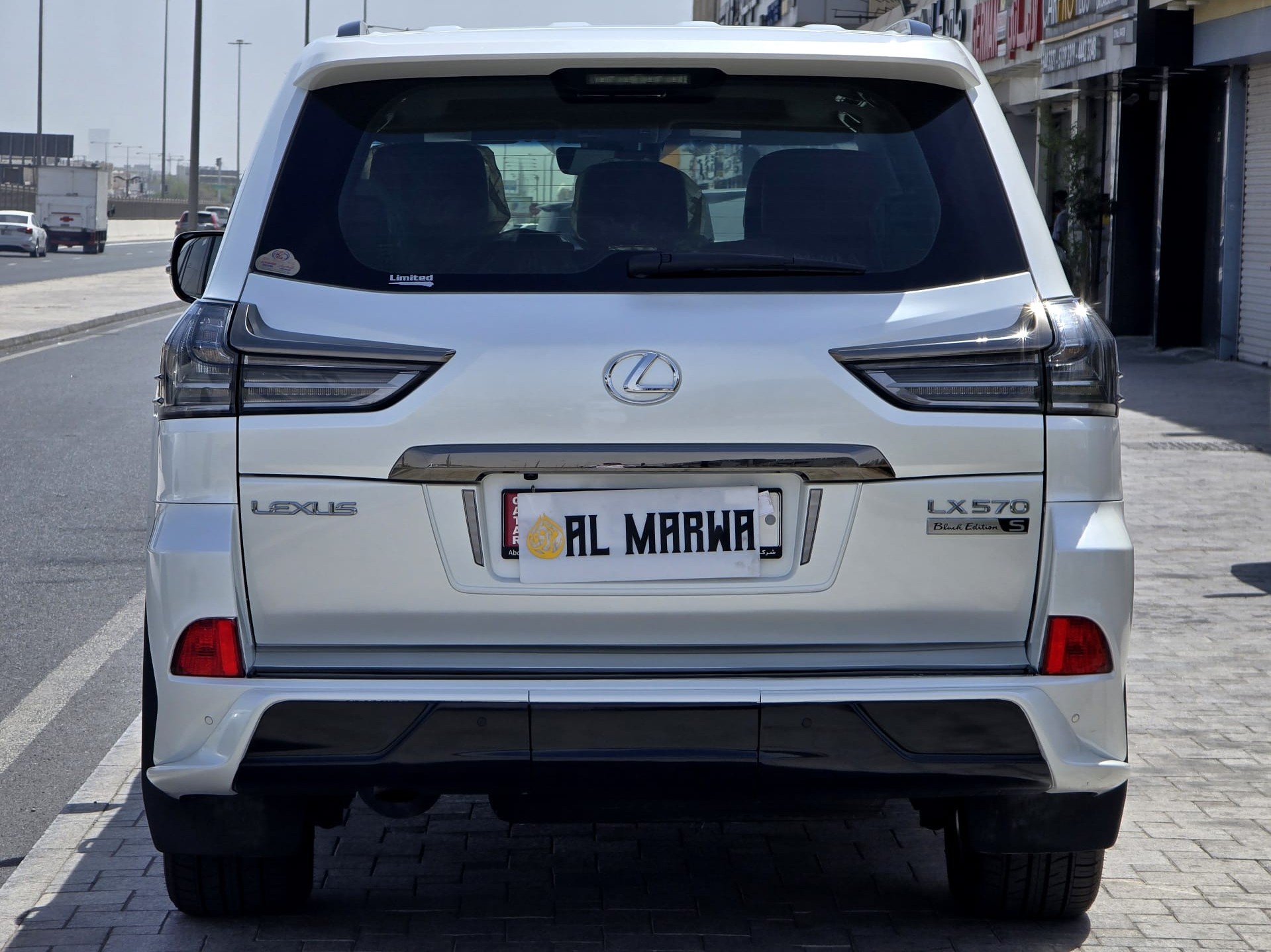 Lexus LX 570 S Black Edition 2020 - Image 3