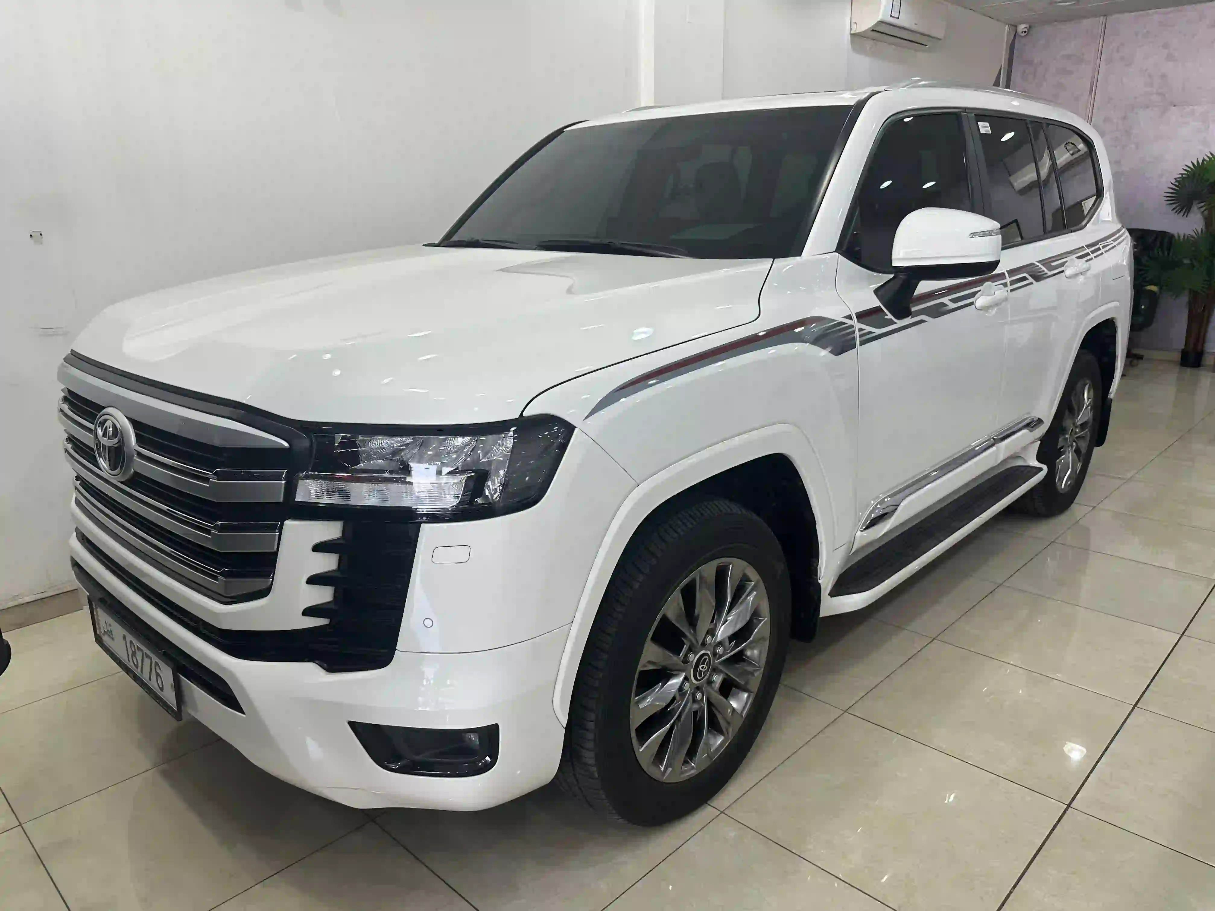 Toyota Land Cruiser GX.R 2023 - Image 1